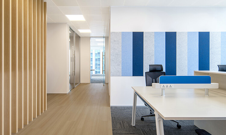 上海辦公室裝修，辦公辦公家具讓裝修公司定制劃算嗎？